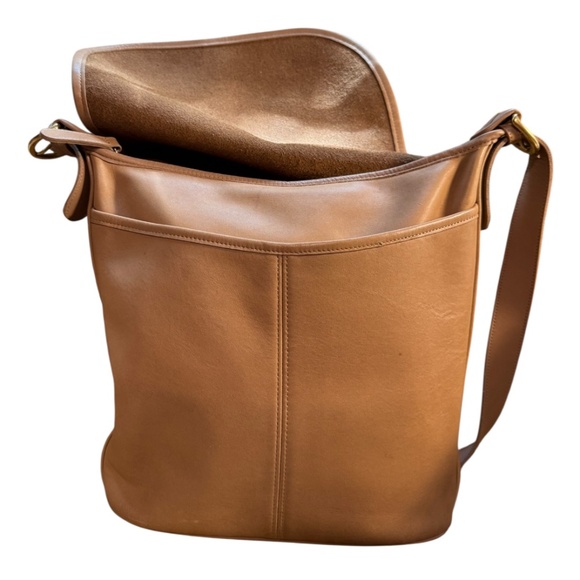 VINTAGE COACH 225 CROSSBODY SADDLE BAG - Picture 2 of 14